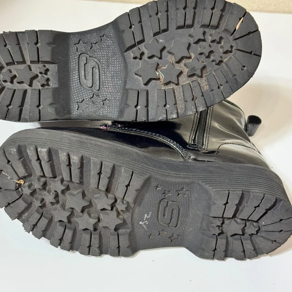 Skechers girls combat